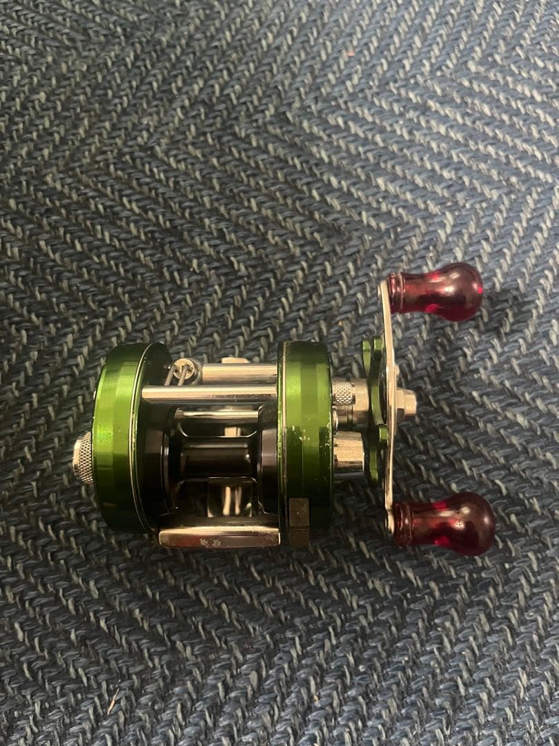 アブガルシア　2500C アンバサダー　グリーン