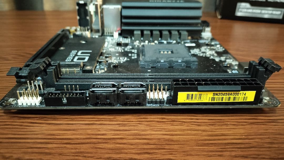 GIGABYTE A520I AC マザーボード mini ITX