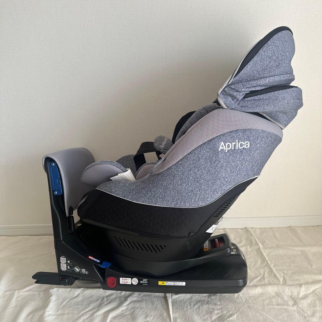 ② Aprica チャイルドシート