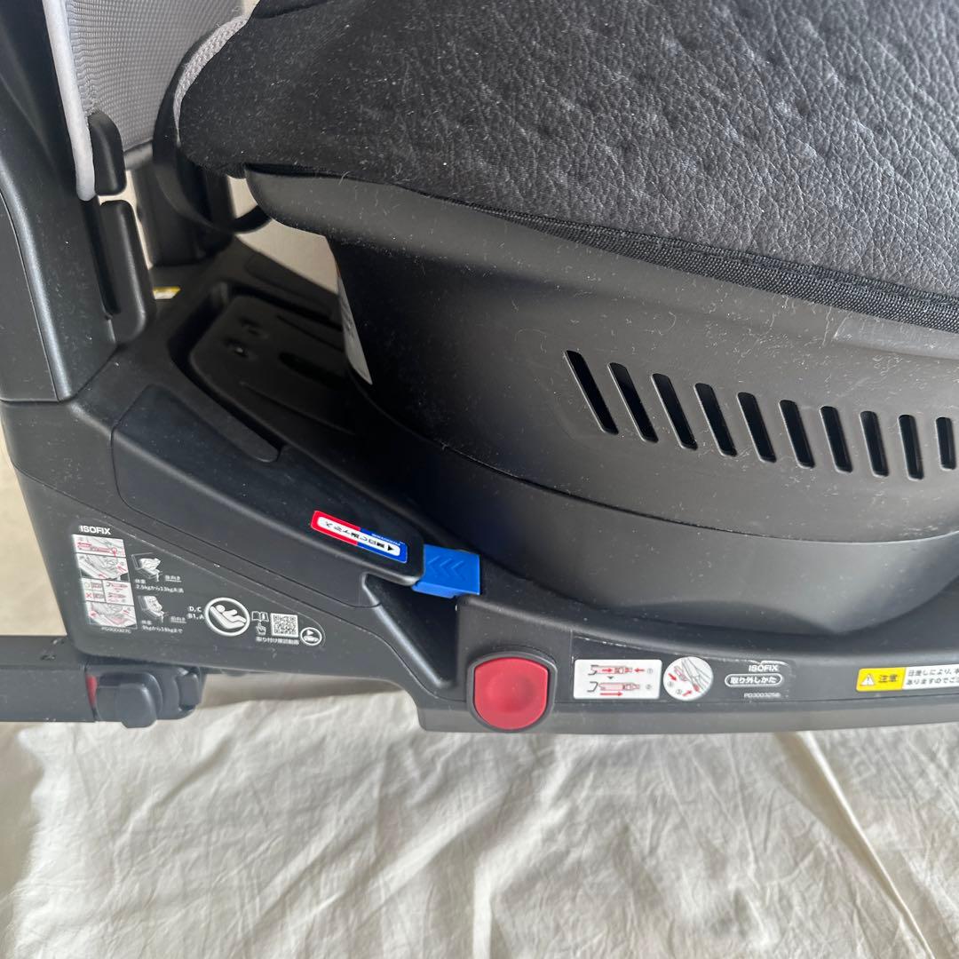 ② Aprica チャイルドシート