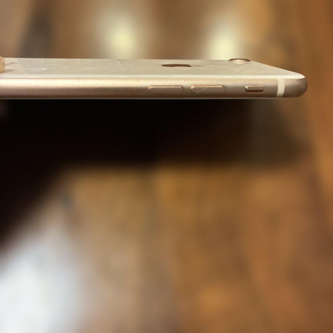 iPhone 8 ピンクゴールド