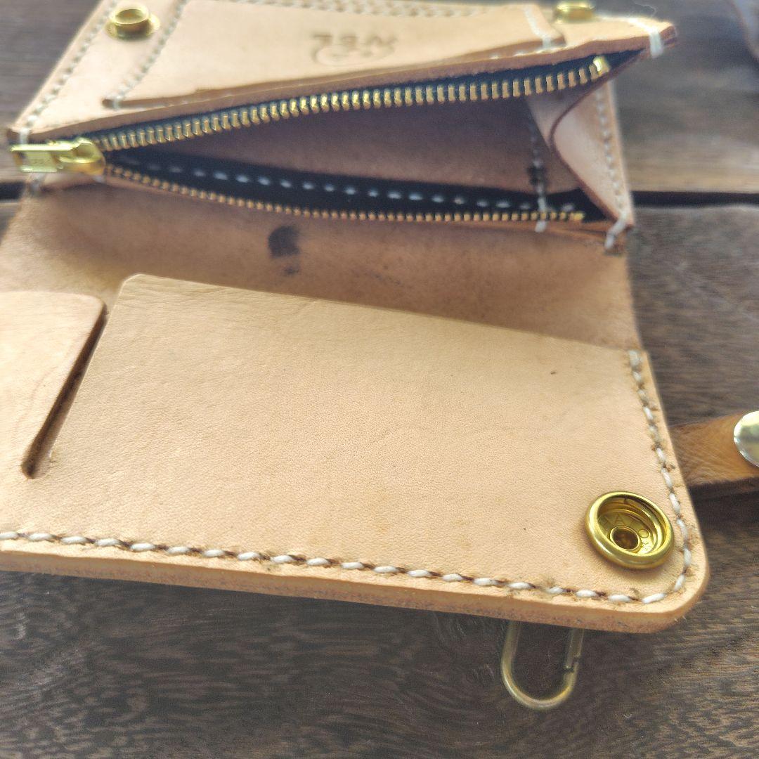 ミドルサイズ トラッカーウォレット 手染め 黒×ナチュラル 薔薇