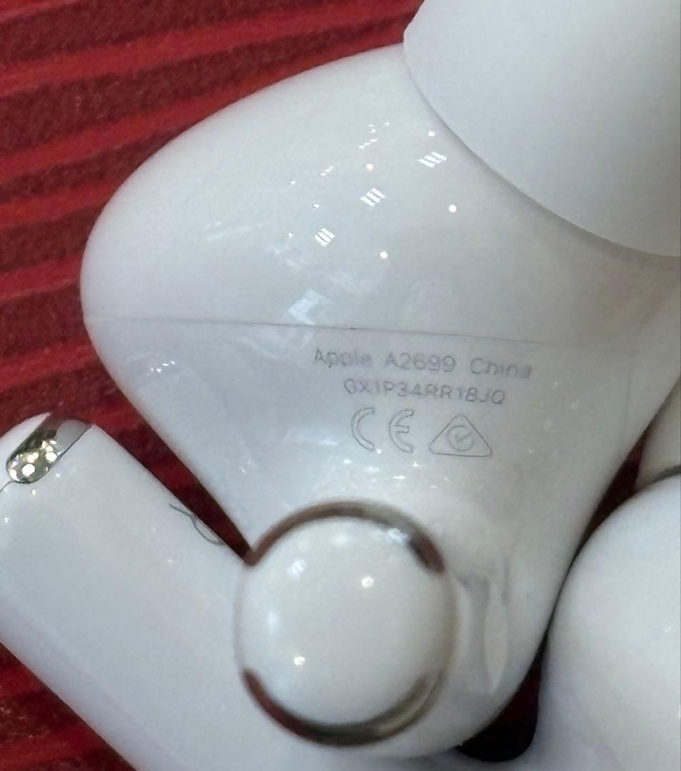 エアーポッツ プロ 第二世代　正規品 イヤホンは新品に交換