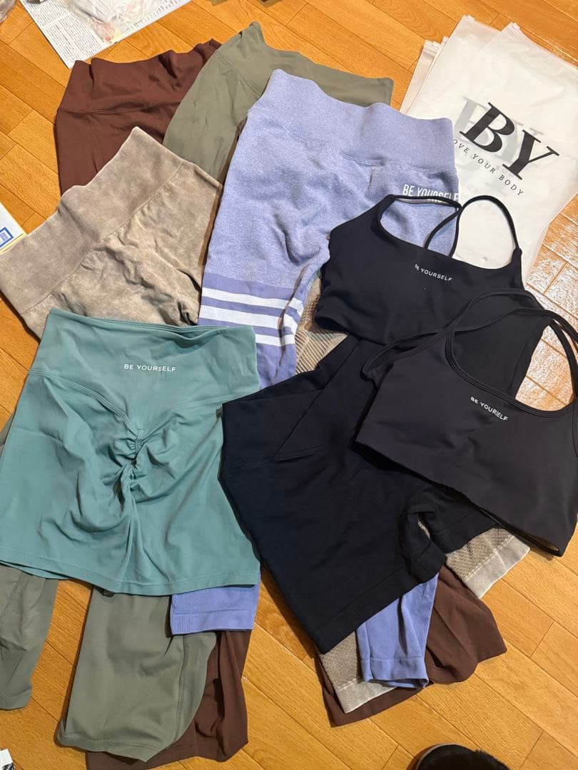 Be yourself ビーユアセルフ8点まとめ売り