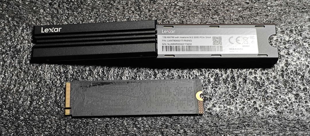 Lexar NM790 SSD 1TB 箱説ヒートシンク付き
