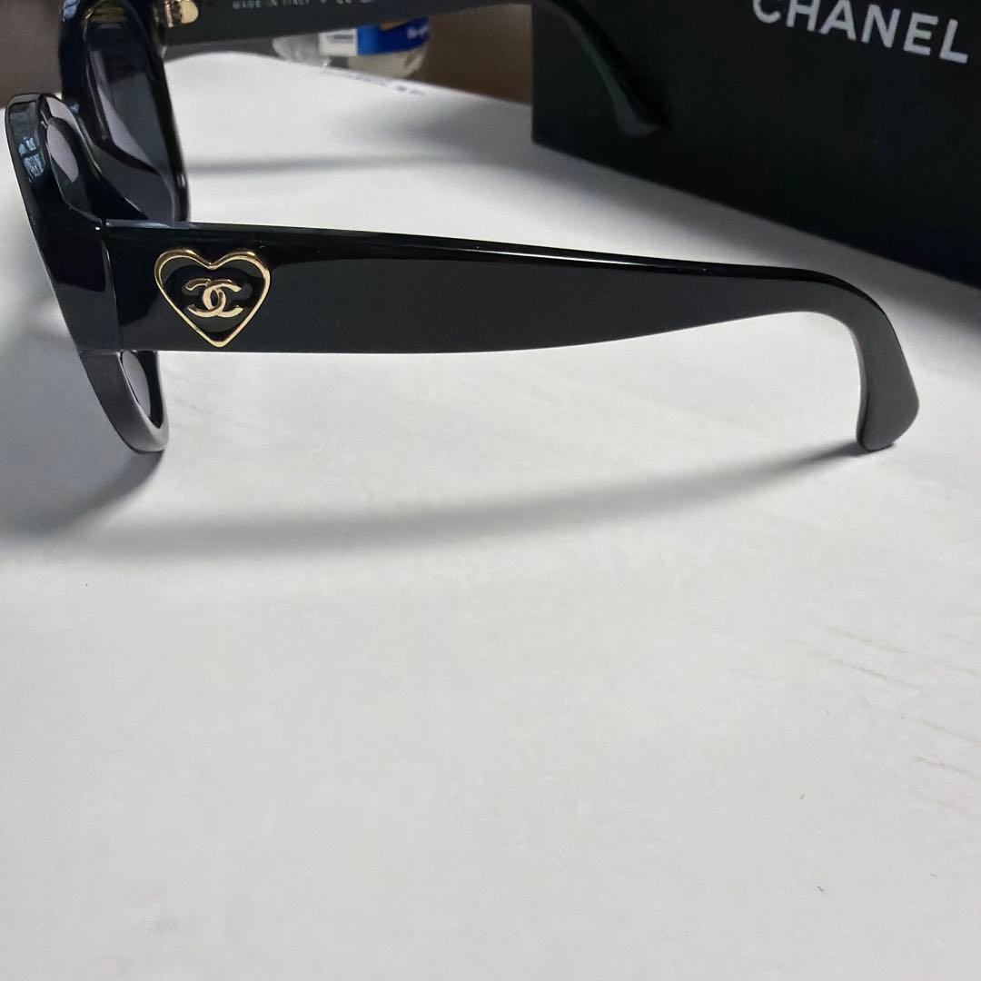 CHANEL ブラック キャットアイ サングラス