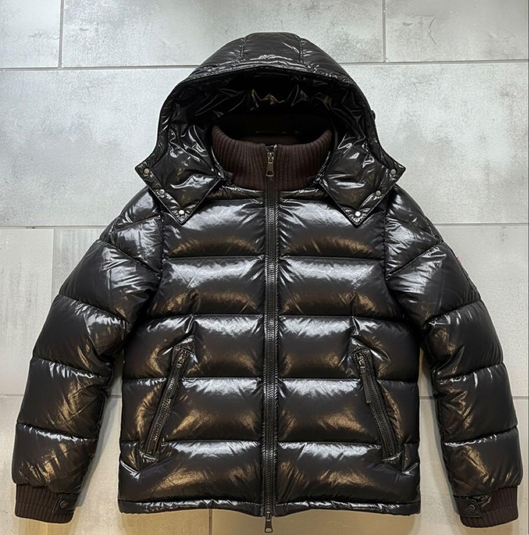 美品DUVETICA（デュベティカ）POLLUCE ブラックダウンジャケット50