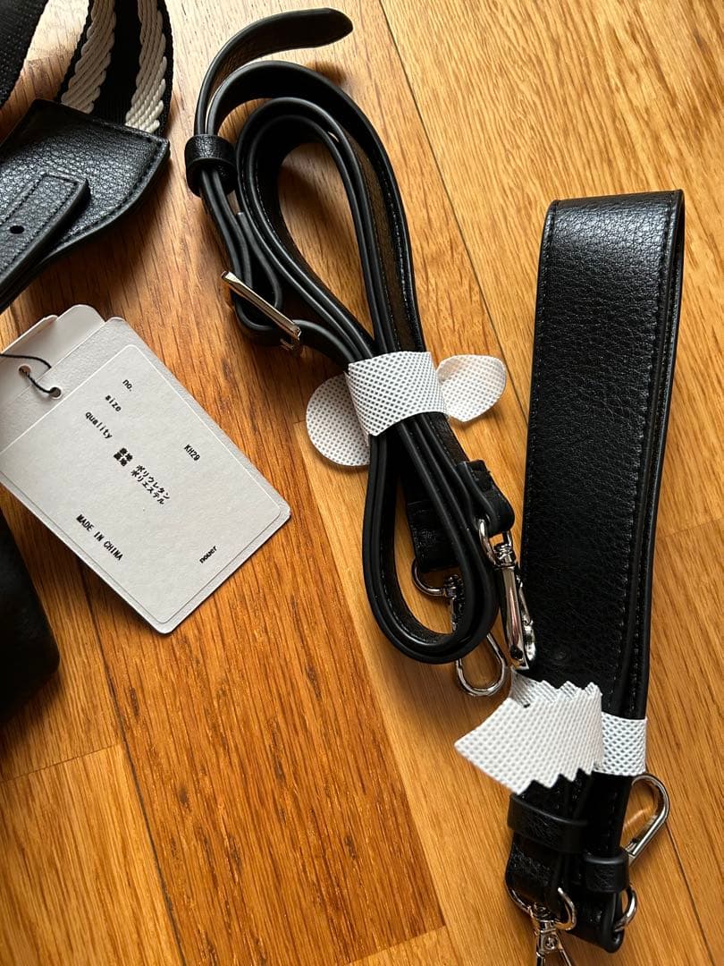 nouerショルダーバッグ