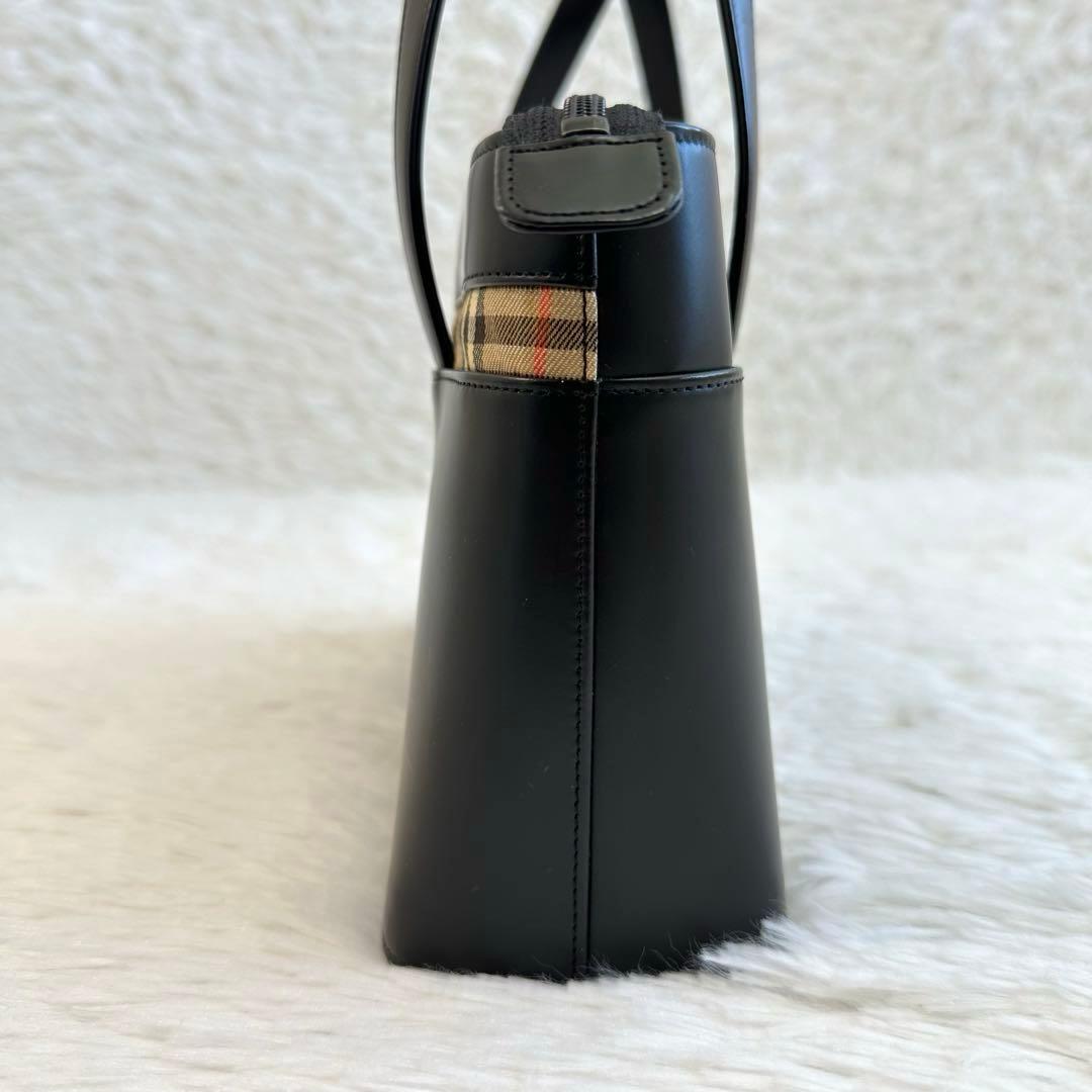 Burberry バーバリー レザー ハンドバッグ ノバチェック 黒 ブラック