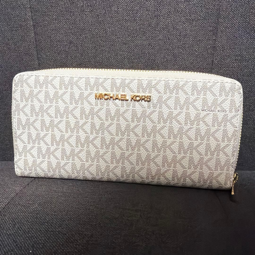 MICHAEL KORS ロゴ入り長財布新品未使用　元値55000