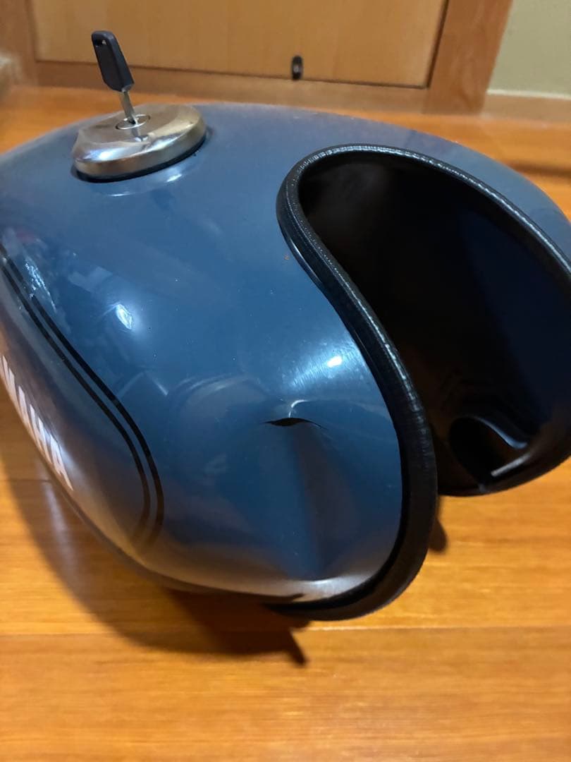 YAMAHA sr400 タンク