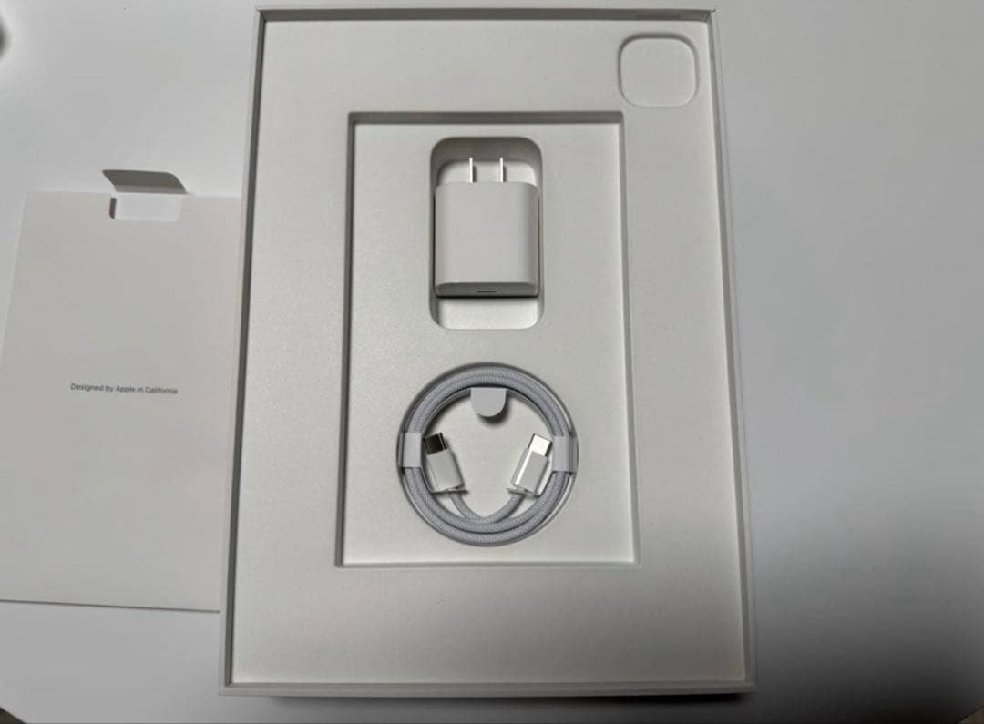 11インチiPad Pro（M4）Wi-Fi 256GB シルバー　+純正ケース