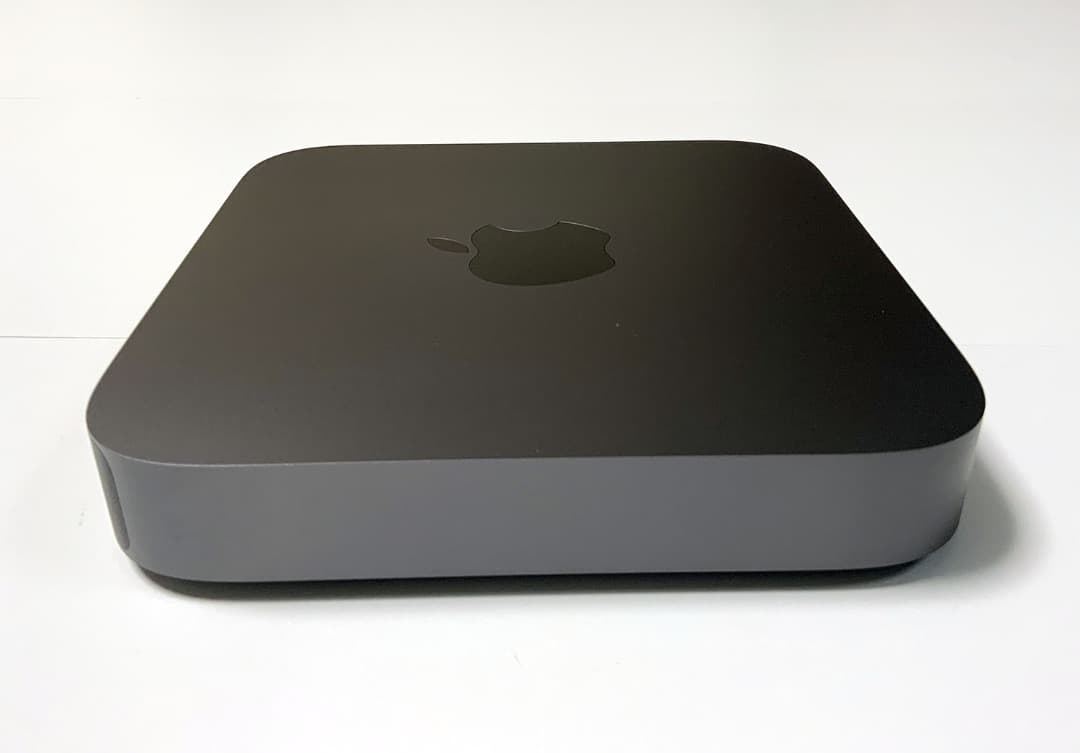 フォルン　Mac mini 2018 16GB 512GB 中古