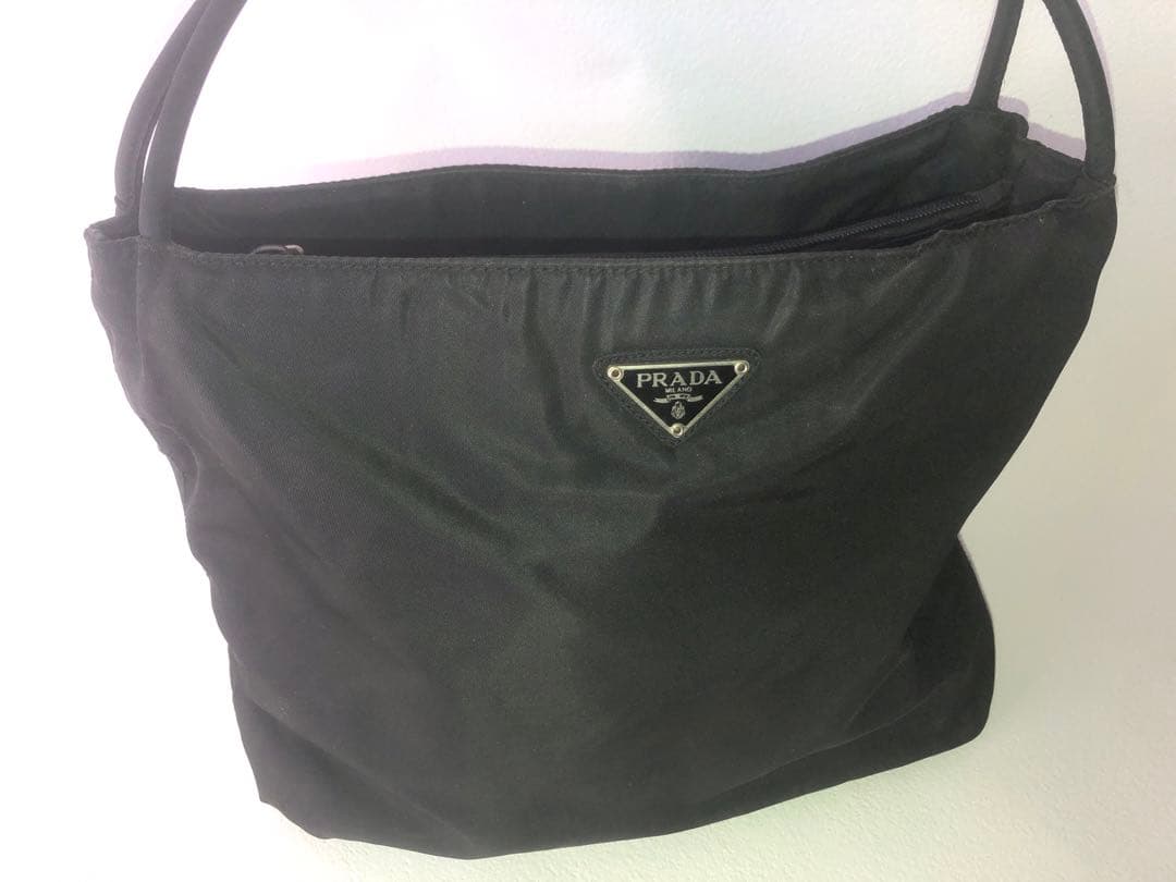 極美品PRADAプラザ トートバッグ　ハンドバッグ　肩掛け　手さげ　レディース
