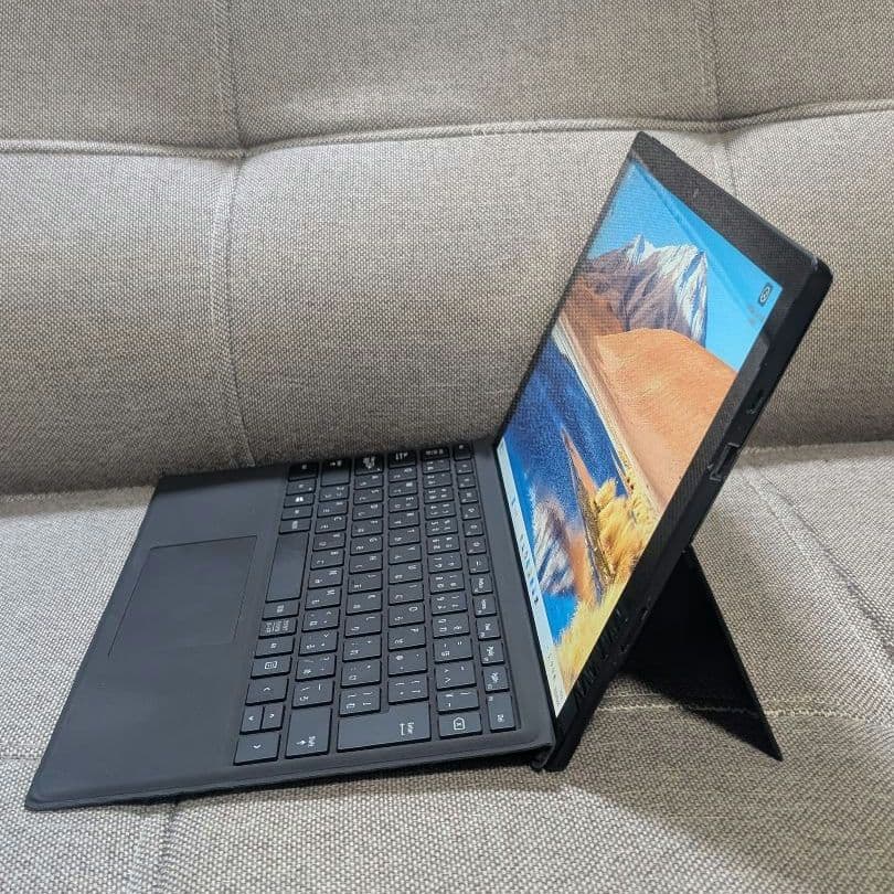 Surface Pro 7 i5 8GB 256GBタイプカバー付き c