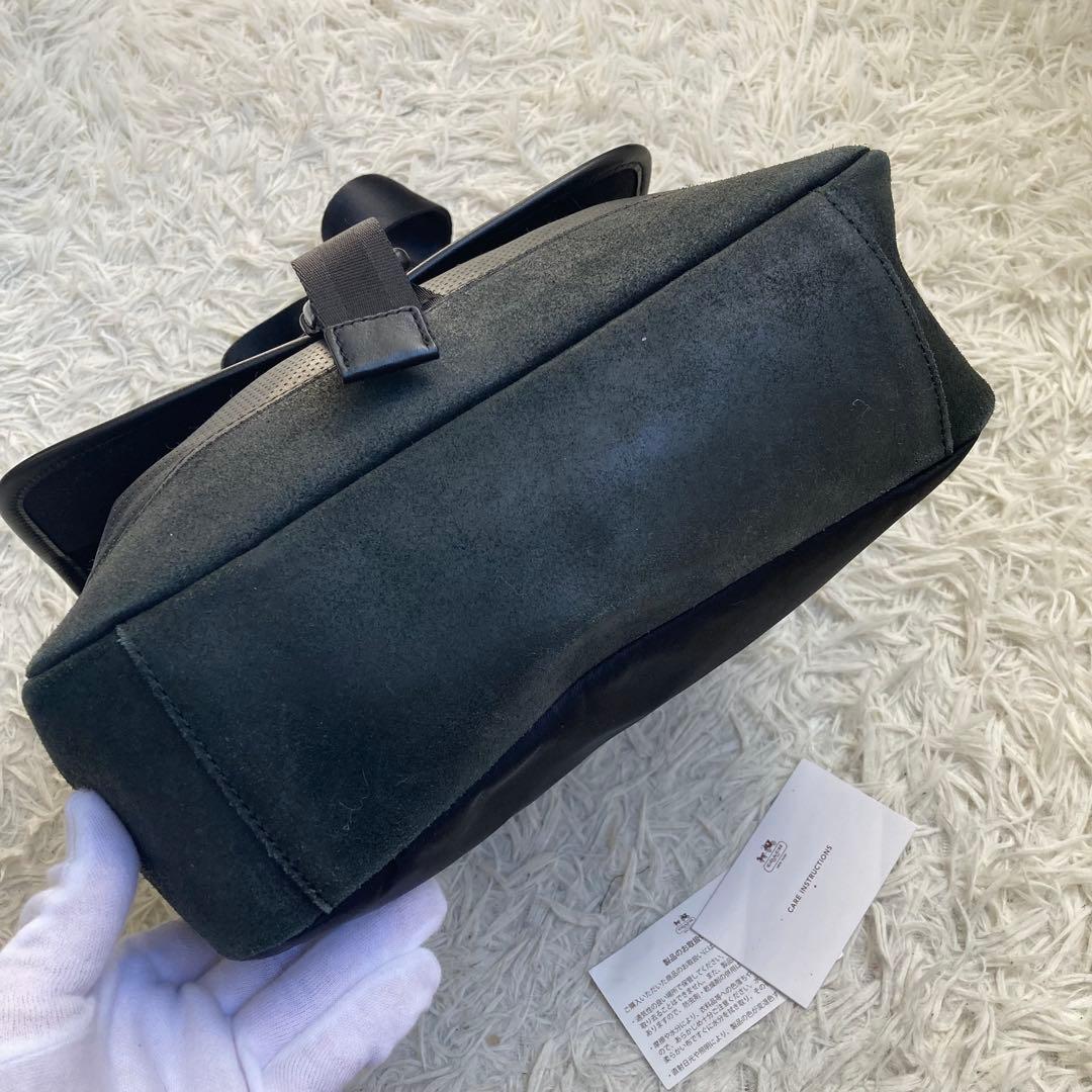 COACH フライトバッグ 黒 ブラック パンチング レザー 革 バックル