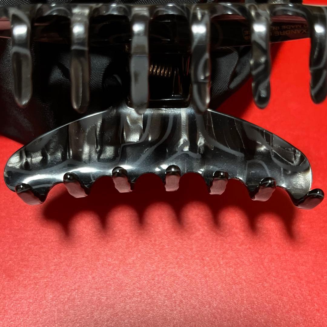 アレクサンドルドゥパリ ヘアクリップ　ブラックマーブル