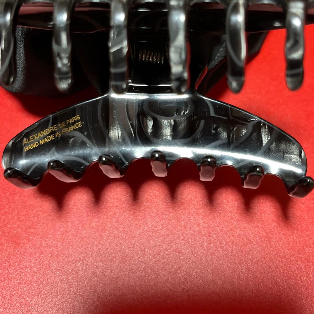 アレクサンドルドゥパリ ヘアクリップ　ブラックマーブル