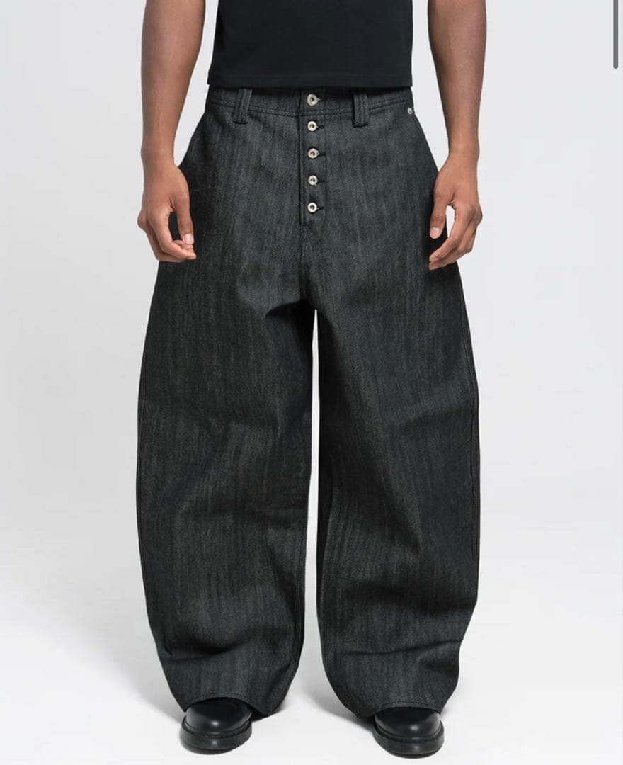 パンツ MENES Okayama Raw Loose Fit Jeans Black