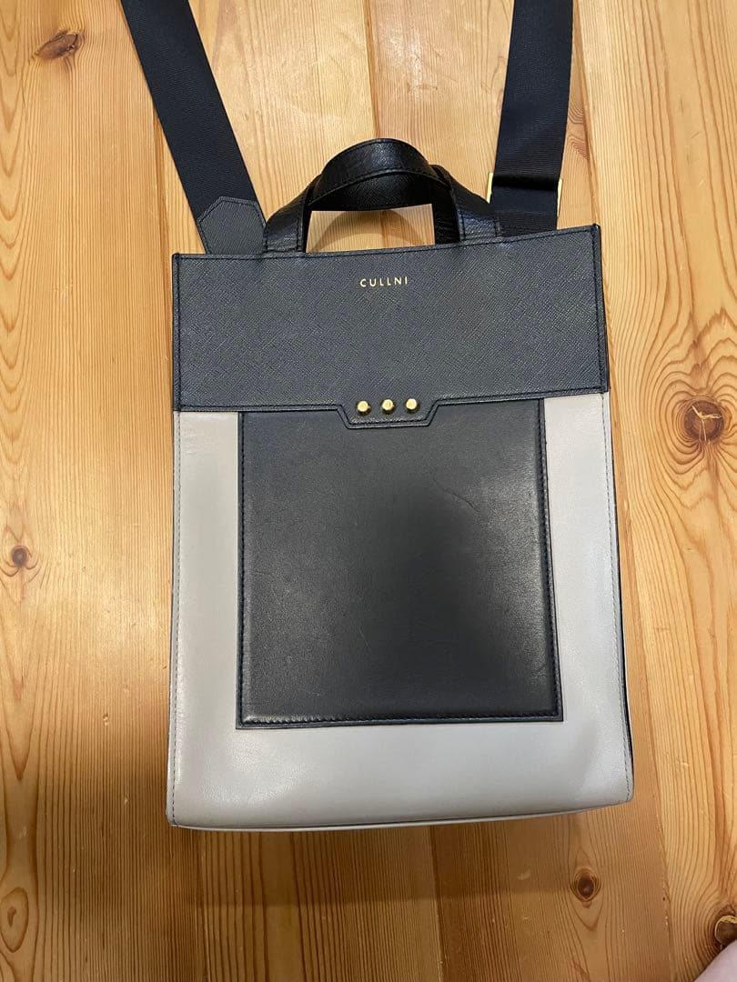 クルニ　ショルダーバッグ