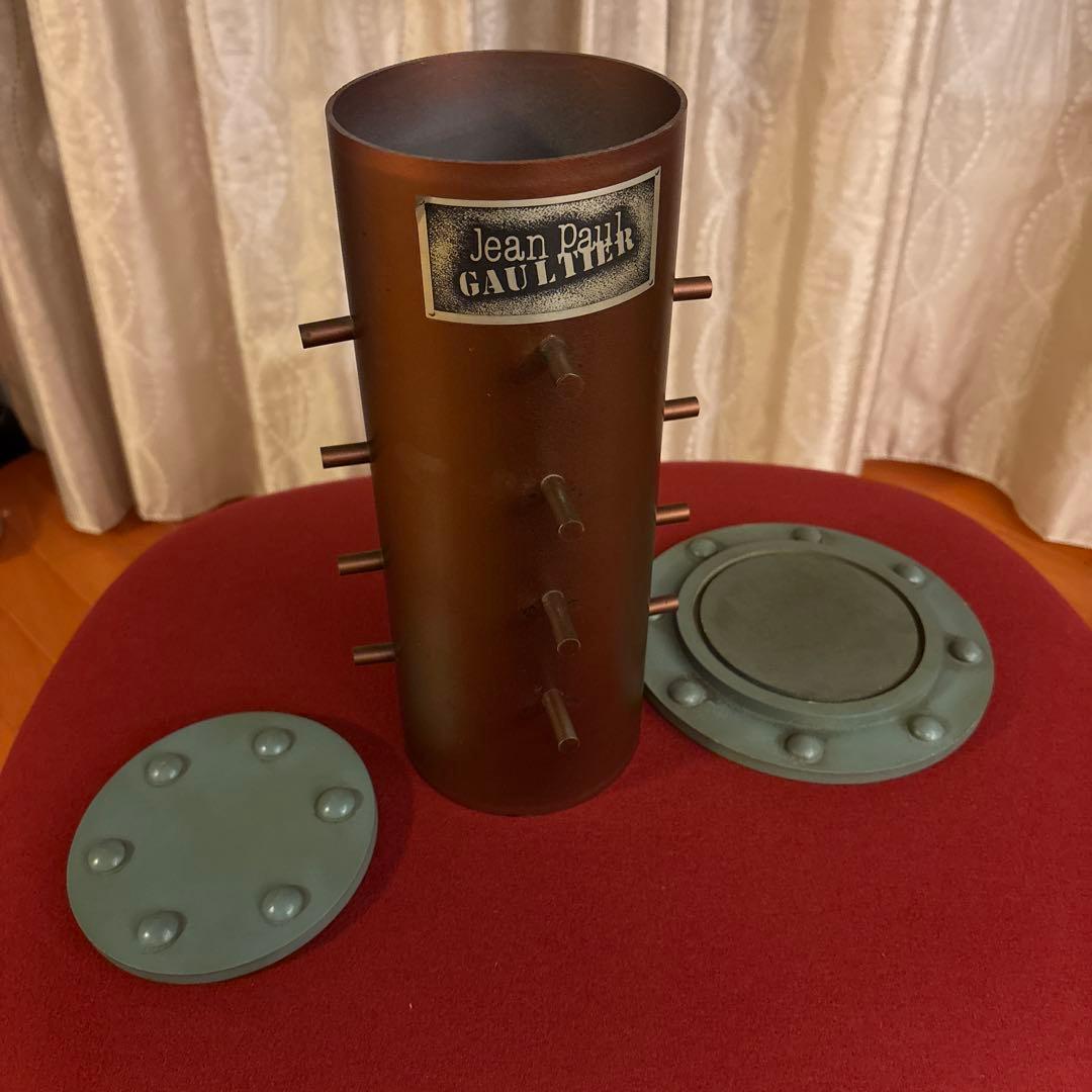 JeanPaulGAULTIERメガネ装飾台