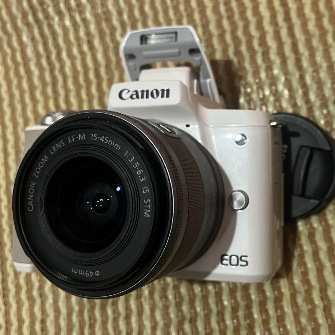 Canon EOS Kiss M ホワイト　動作確認済み　ジャンク