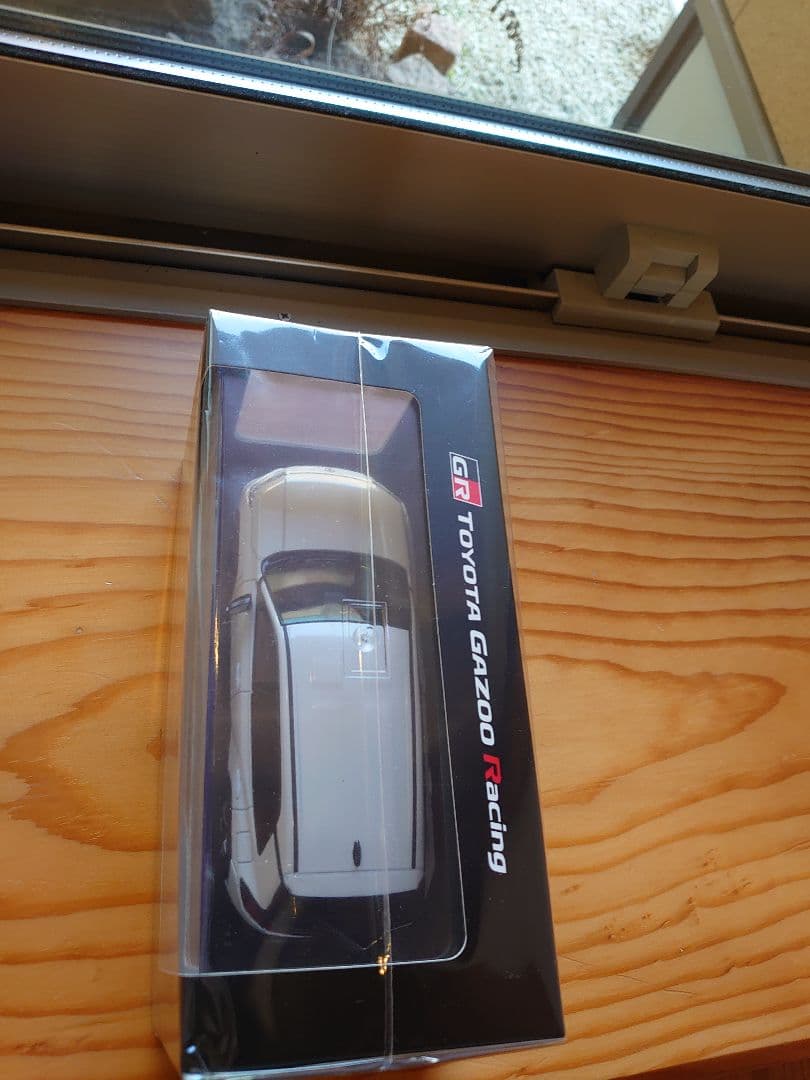 【GRスポーツ】新型RAV4　GRスポーツ　プラチナホワイトパールマイカ