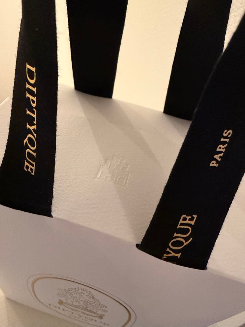 2025ホリデー限定　DIPTYQUE ディプティック カルーセル　ラッピング付