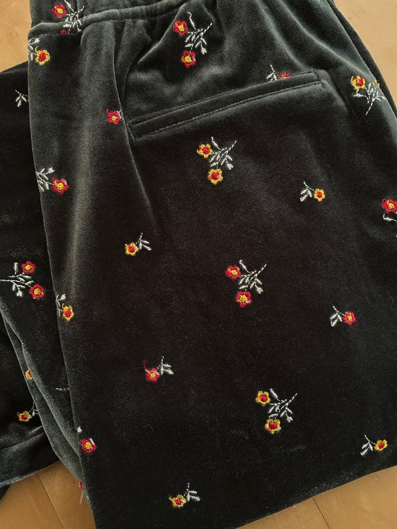 えきこ TICCA 花柄刺繍 フラワーエンブロイダリーベロアパンツ