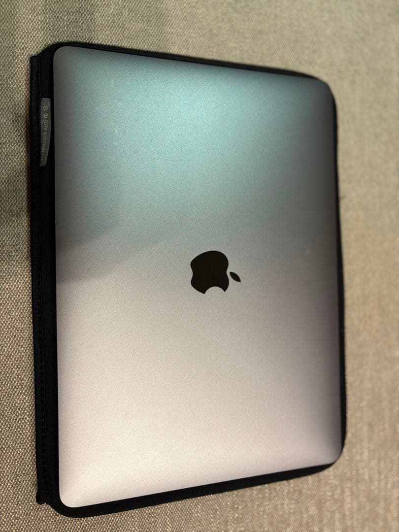 19日】Macbook air retina 2018 13インチCorei5