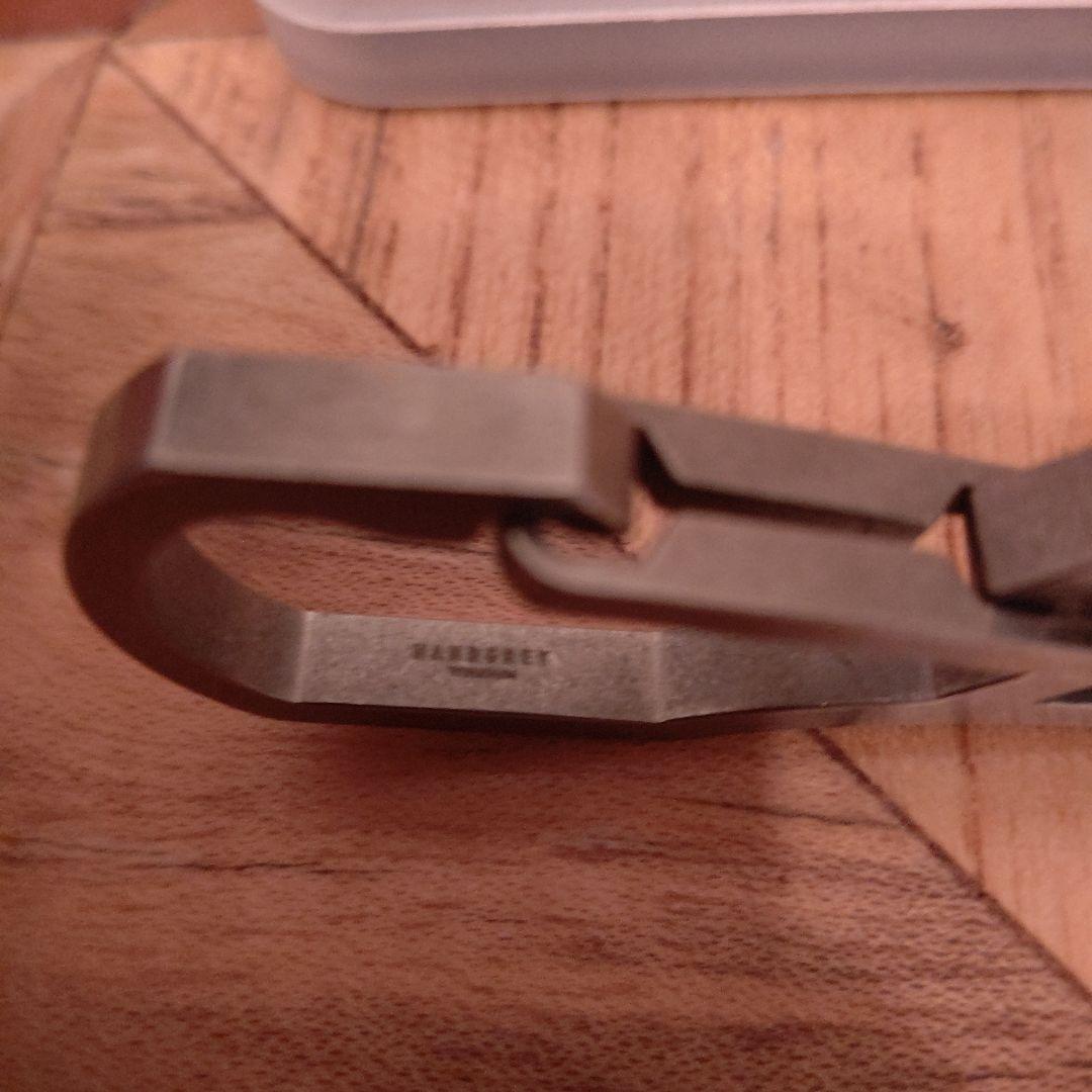 ハンドグレイ HANDGREY チタンカラビナ+キーリングのセット