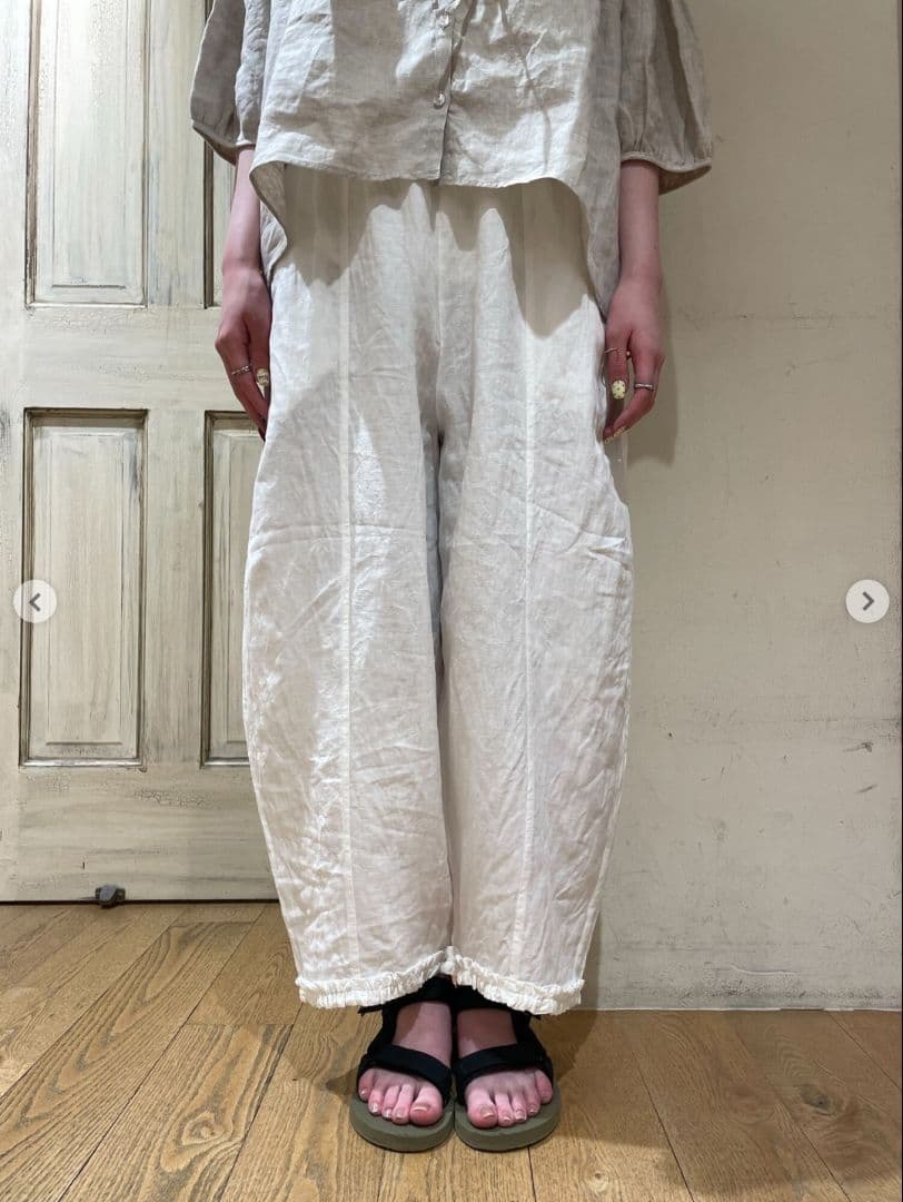 サマンサモスモス　立川限定　リネン裾フリルパンツ　オフ