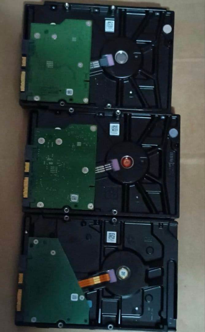 Seagate ST3000DM007（3.5 HDD 3TB）など　3個　5