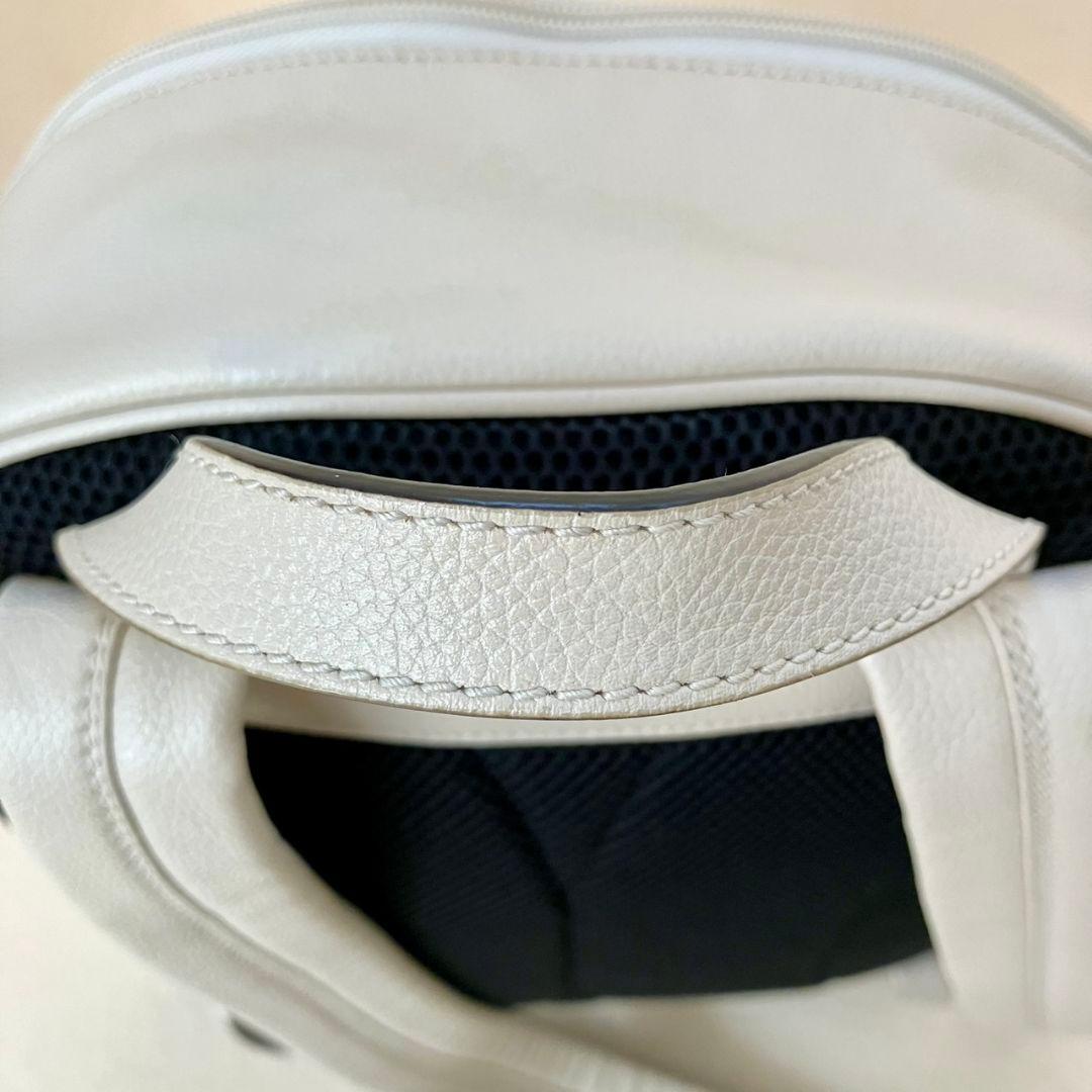 グッチ リュックサック バックパック レザー ロゴ シェリーライン オフホワイト