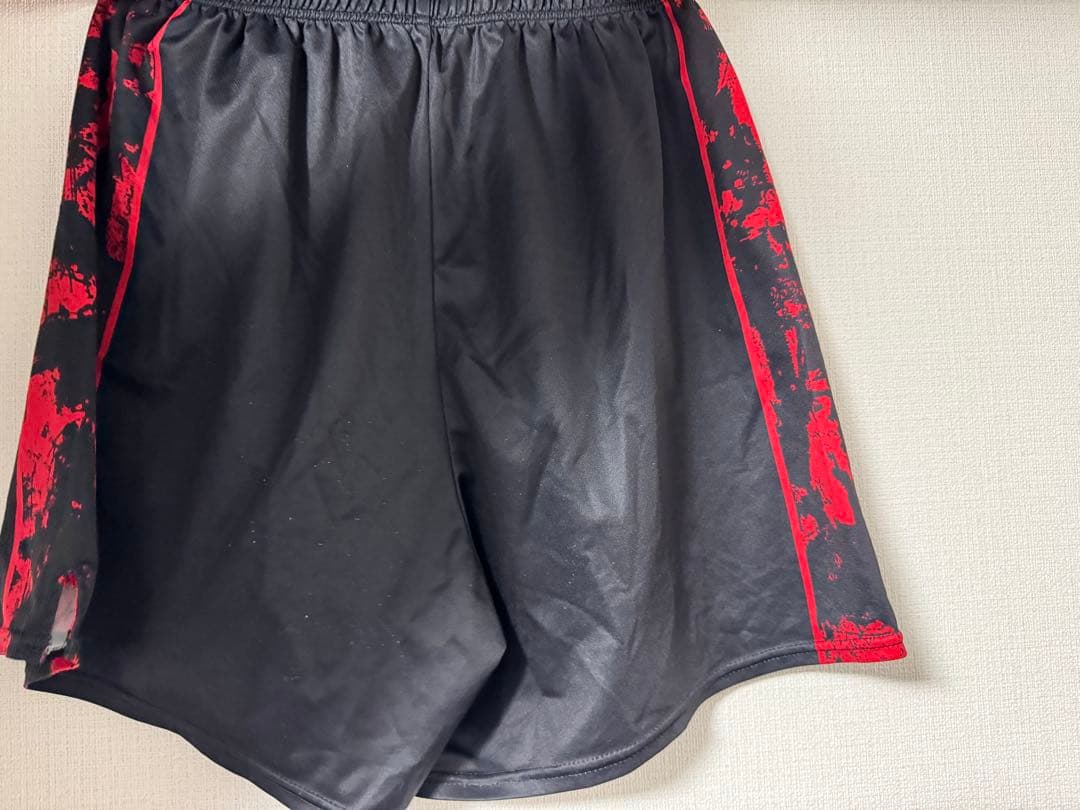 日本大学　旧ユニフォーム　ゲームパンツasics 56番　黒/赤