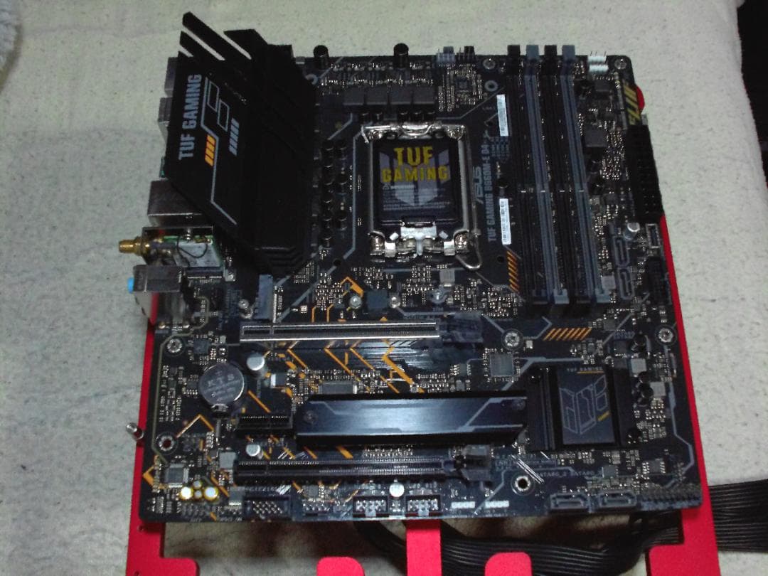マザーボード ASUS TUF GAMING B660M-E D4