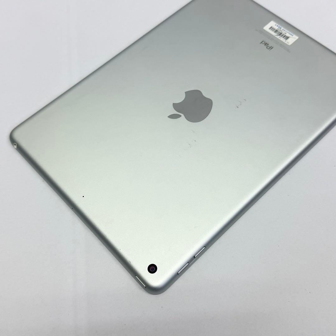 iPad 第5世代 32GB シルバー Wi-Fiモデル