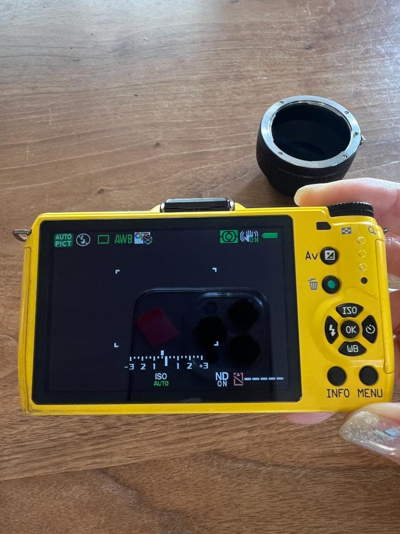 PENTAX ミラーレス一眼 Q7 & レンズマウントアダプタ