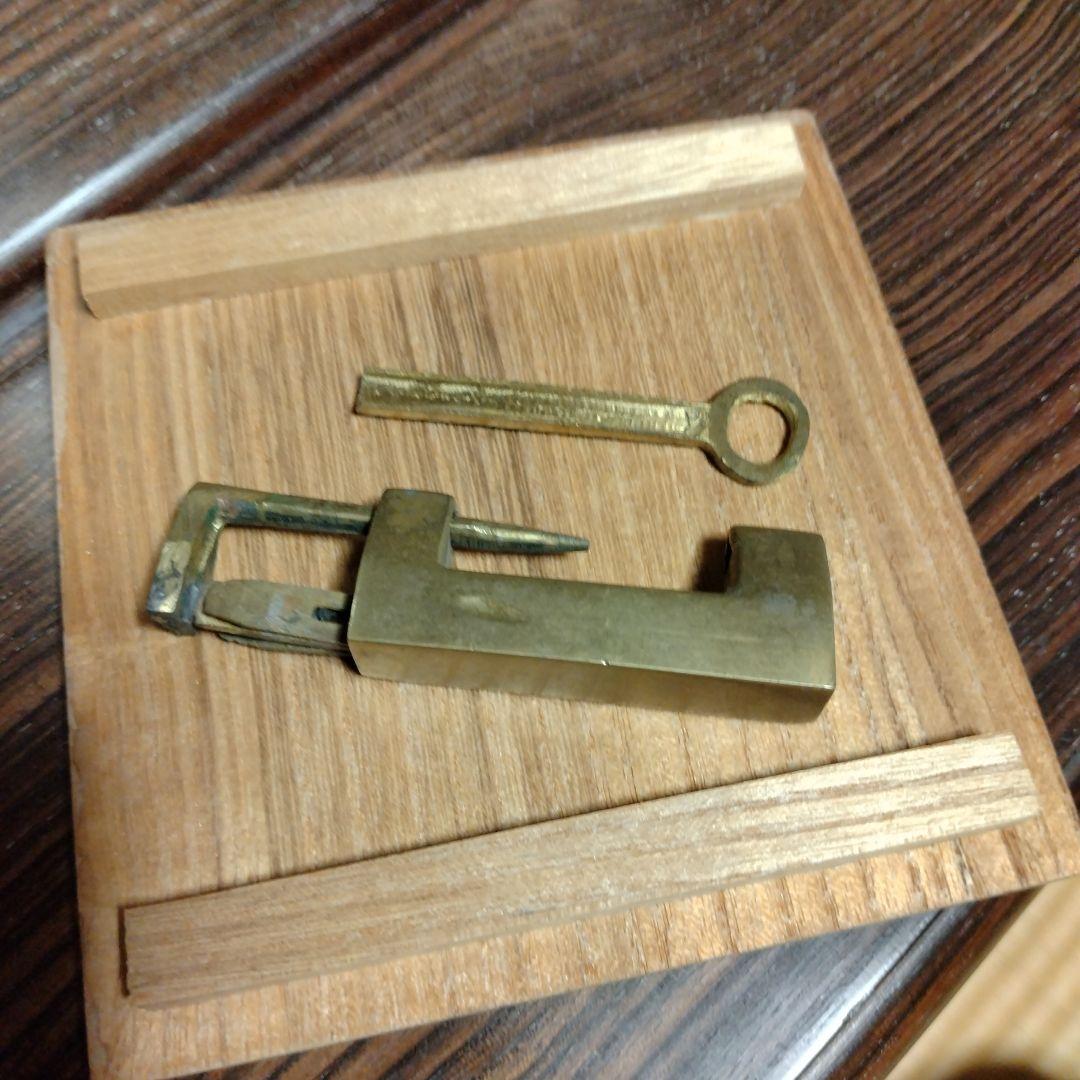 漆塗り家具　　手書き花鳥蒔絵