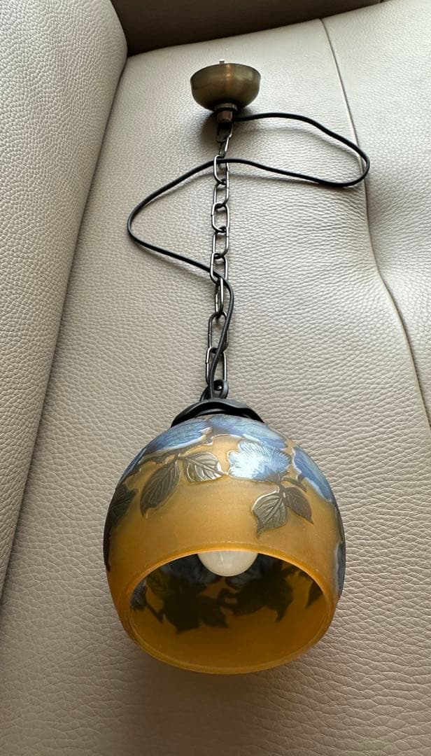 アール・ヌーヴォー風ペンダントライト