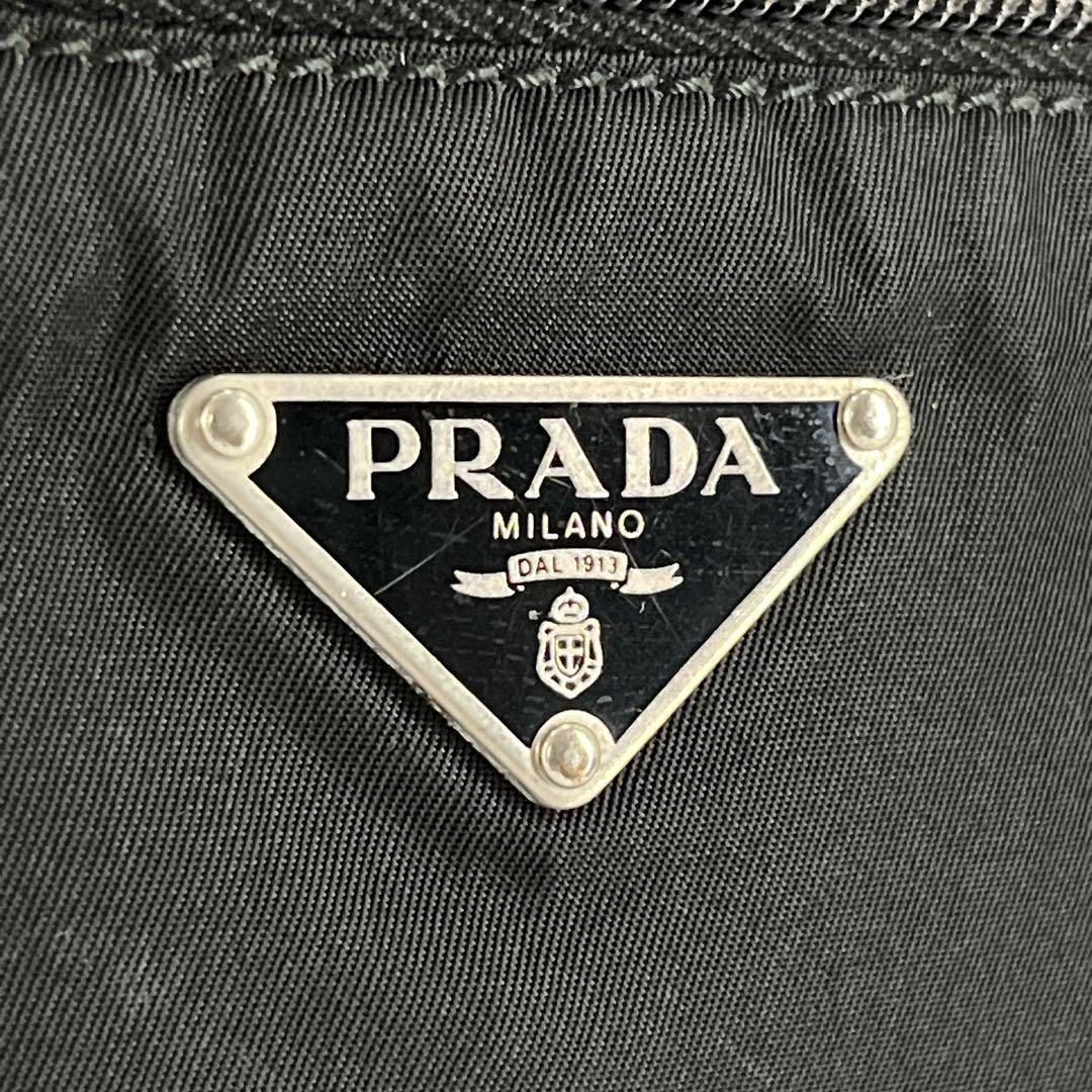 プラダ　カメラバッグ　ショルダーバッグ　三角ロゴ　横型　ナイロン　レザー　y2k