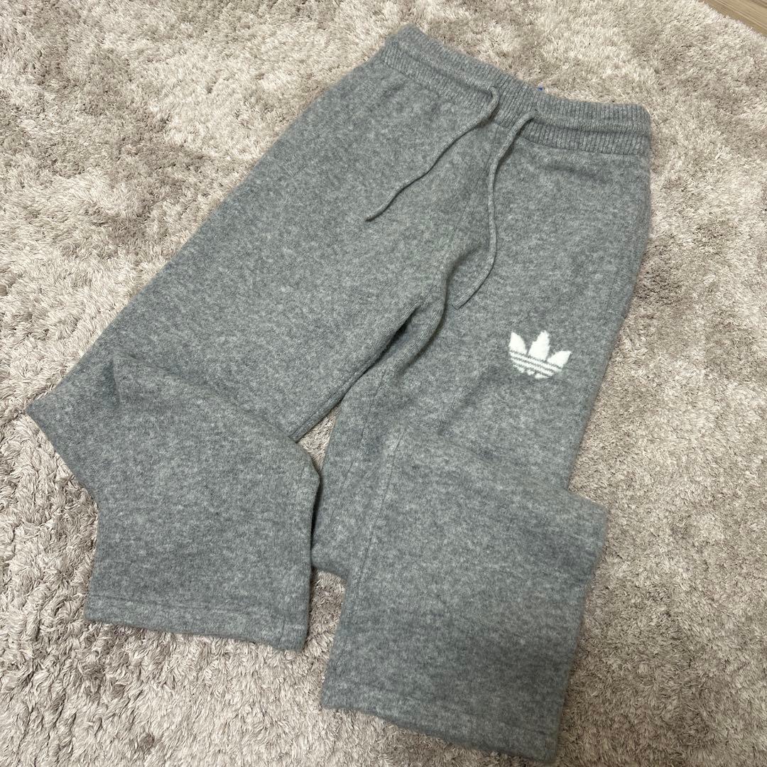 adidas ニットパンツグレー
