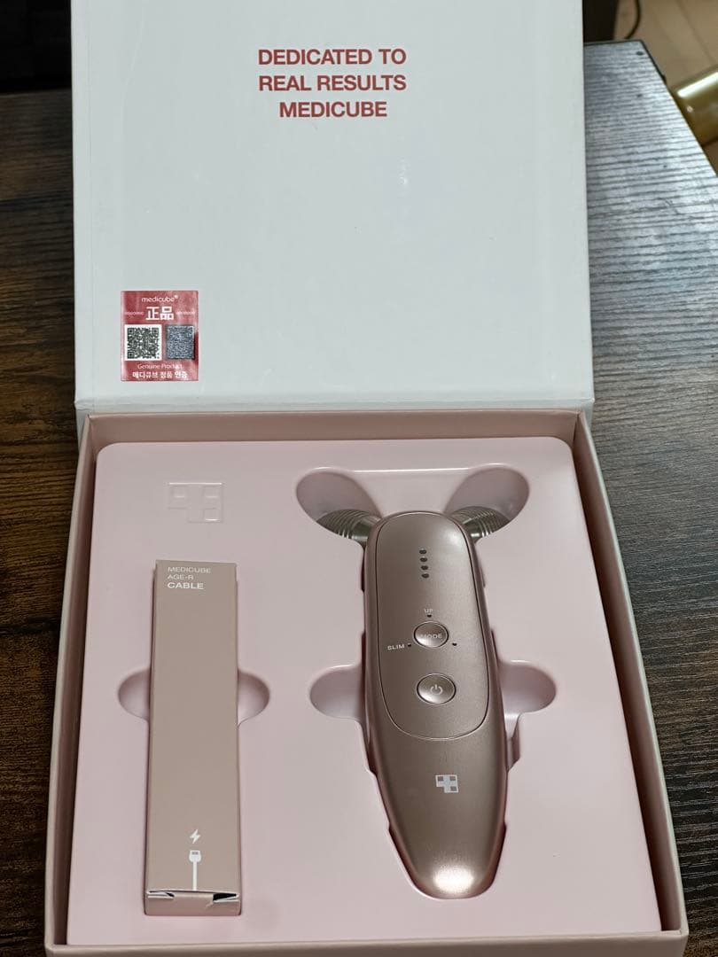 AGE-R DERMA SHOT 美顔器 メディキーブ