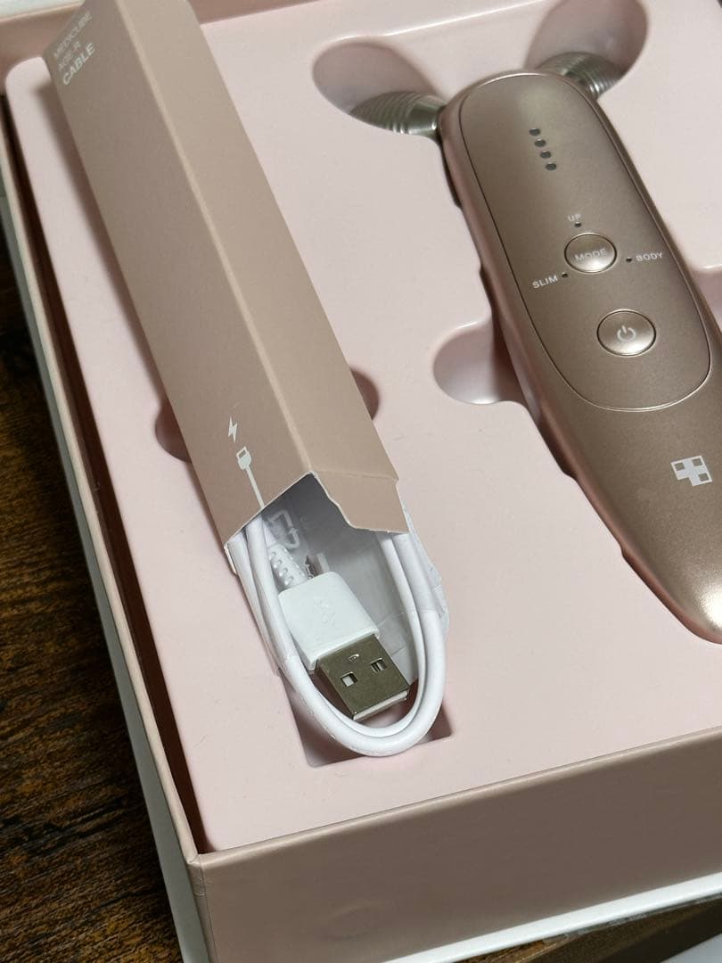 AGE-R DERMA SHOT 美顔器 メディキーブ