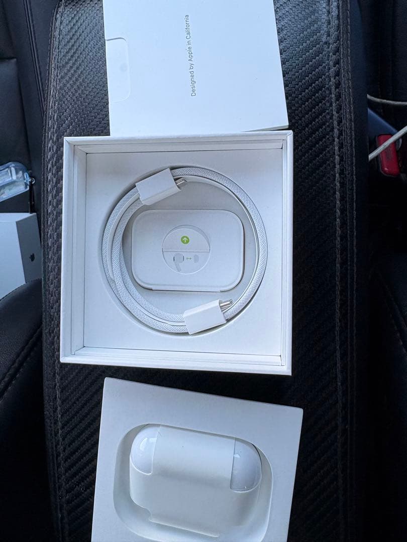 AirPods Pro 第2世代 完品　試聴のみほぼ新品 正規品　付属品未使用