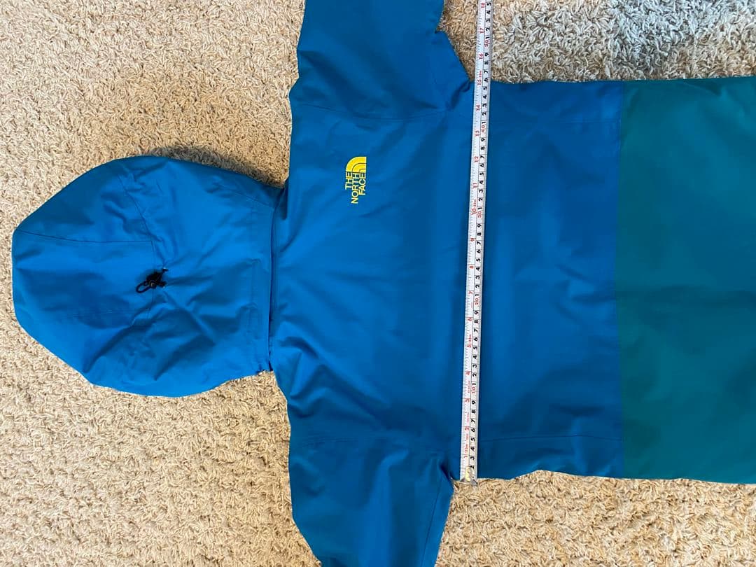 美品！ノースフェイス　キッズ　スキーウェア　140cm スキー・スノーボードに！