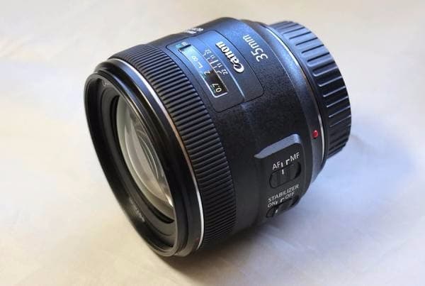 手ブレ補正 単焦点　Canon EF 35mm F2 IS USM