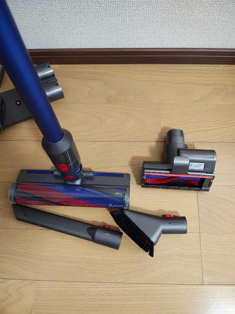 ダイソン★コードレス掃除機★V8Slim★ＳV10K★バッテリーの状態良好★1