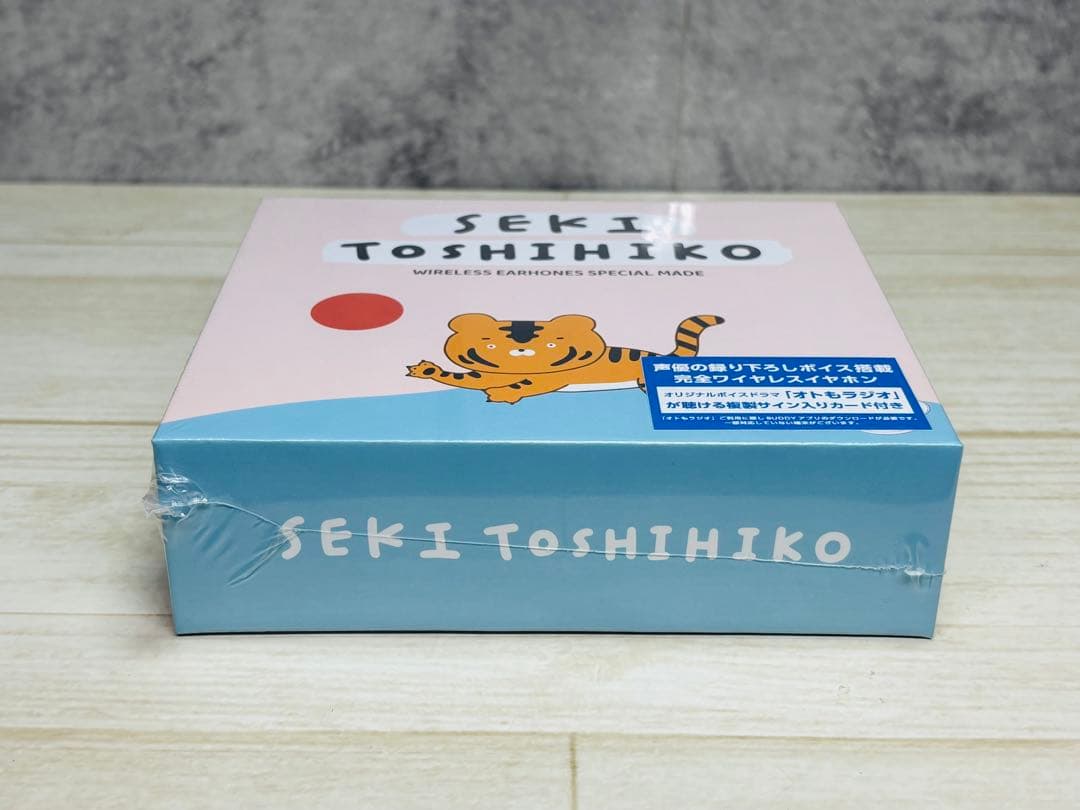 TRUE WIRELESS STEREO EARPHONES 関俊彦モデル