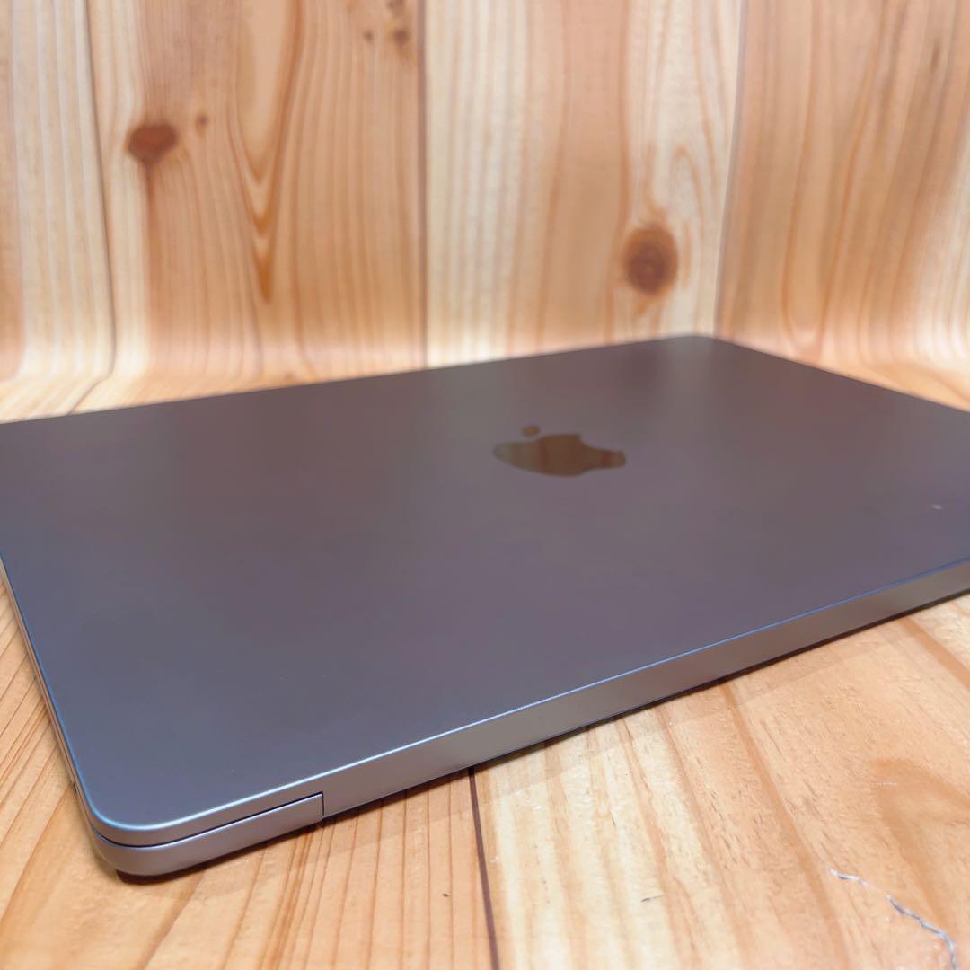 Apple MacBook Air 13インチ M2 2020 本体402A